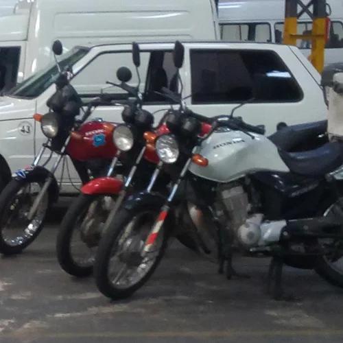 Motos e carros da frota Translight